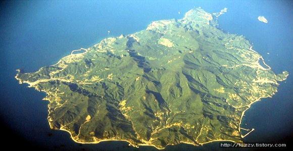 Area/ Population Gapa Island 0.