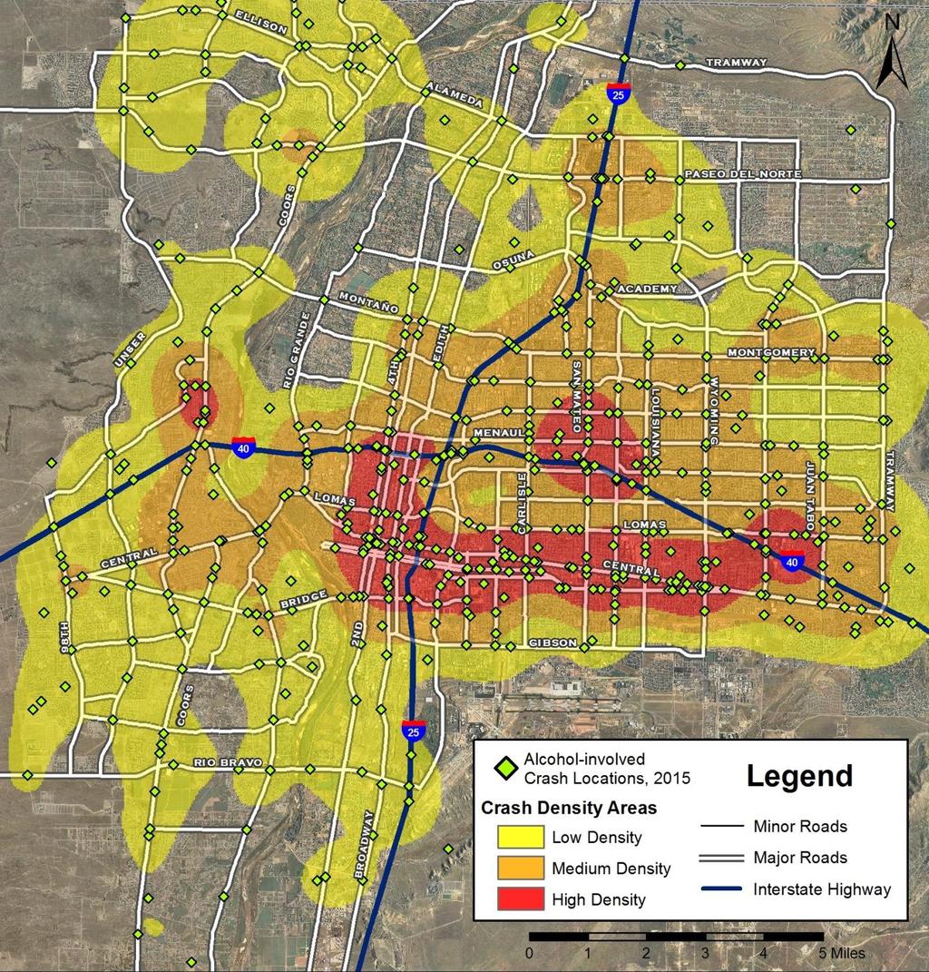 Crash Geography Maps Map 3: Location and Density of Crashes in Albuquerque, 2015 2 All maps are available in high-resolution color at tru.unm.edu.