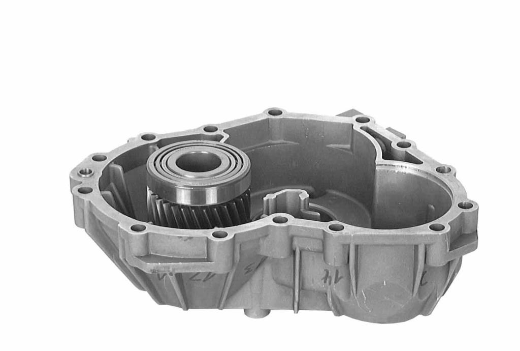 1.4.5.2 Pinion projection Insert the complete pinion with the closed side first into the front-axle housing. Turn the pinion several times.