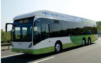 Addressing Fuel Cell Cost Similar Bus Design Serves Many Markets European Fuel Cell Bus North American Fuel Cell Bus Bus Chassis/Model Van Hool A330 Fuel