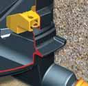 The safety access steps in corrosion-resistant PE-HD in yellow signal colour prevent slipping