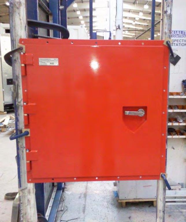 A60 OFFSHORE ESCAPE HATCH Hatch manufactured from double skinned steel plate.