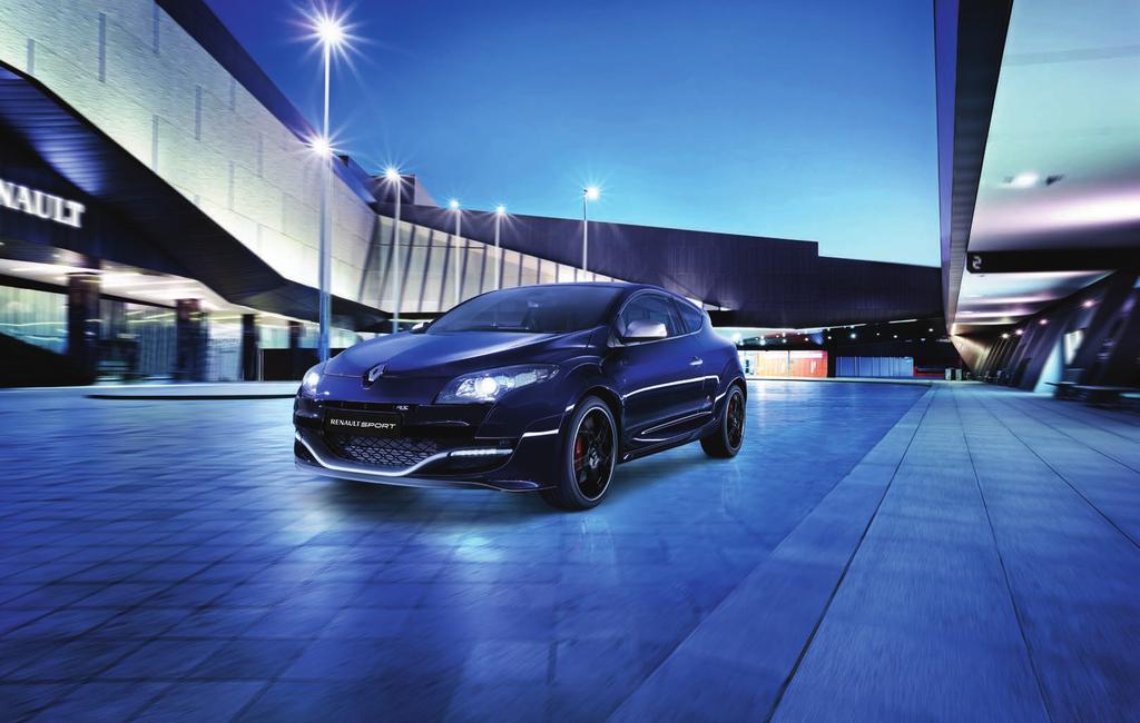 POLE PERFORMANCE 195kW OF PURE ADRENALIN, TECHNOLOGY DEVELOPED FROM DECADES OF FORMULA ONE EXPERTISE AND BACK-TO-BACK WORLD CHAMPIONSHIP TITLES POWER THIS DYNAMIC HOT HATCH.