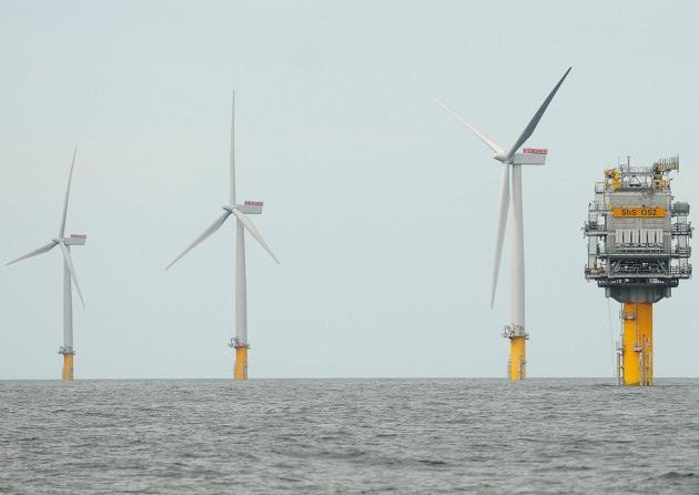 OFFSHORE WIND: INTRA-ARRAY CABLE VOLTAGE INCREASING 33 TO 66 kv 500MW Windfarm with 7 or 8MW turbines 33kV 66kV 66 kv (UM=72 kv) cable development project initiated, supported by DECC(UK) and Carbon