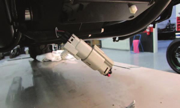 I 15 Install the O2 sensors into the exhaust (see Auto tune install guide).