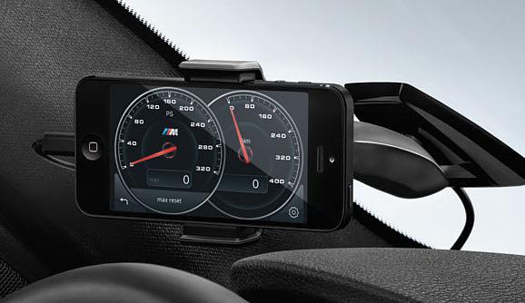 8 9 Click & Drive system The BMW Click & Drive system enables the reversible attachment and charging of smartphones