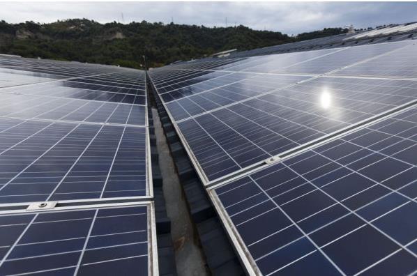 Contribution of a smart solar-powered district and of storage to handle demand peaks NICEGRID PROJECT Location : Carros (near Nice) Nber customers concerned : 1 500 residential customers for peak