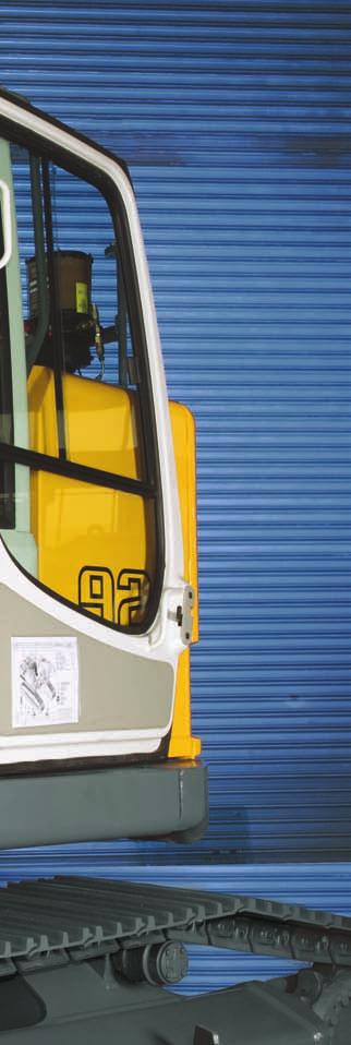 The operator takes center stage Workspace Air-conditioning standard The R 924 Compact has a spacious and comfortable operator cab.