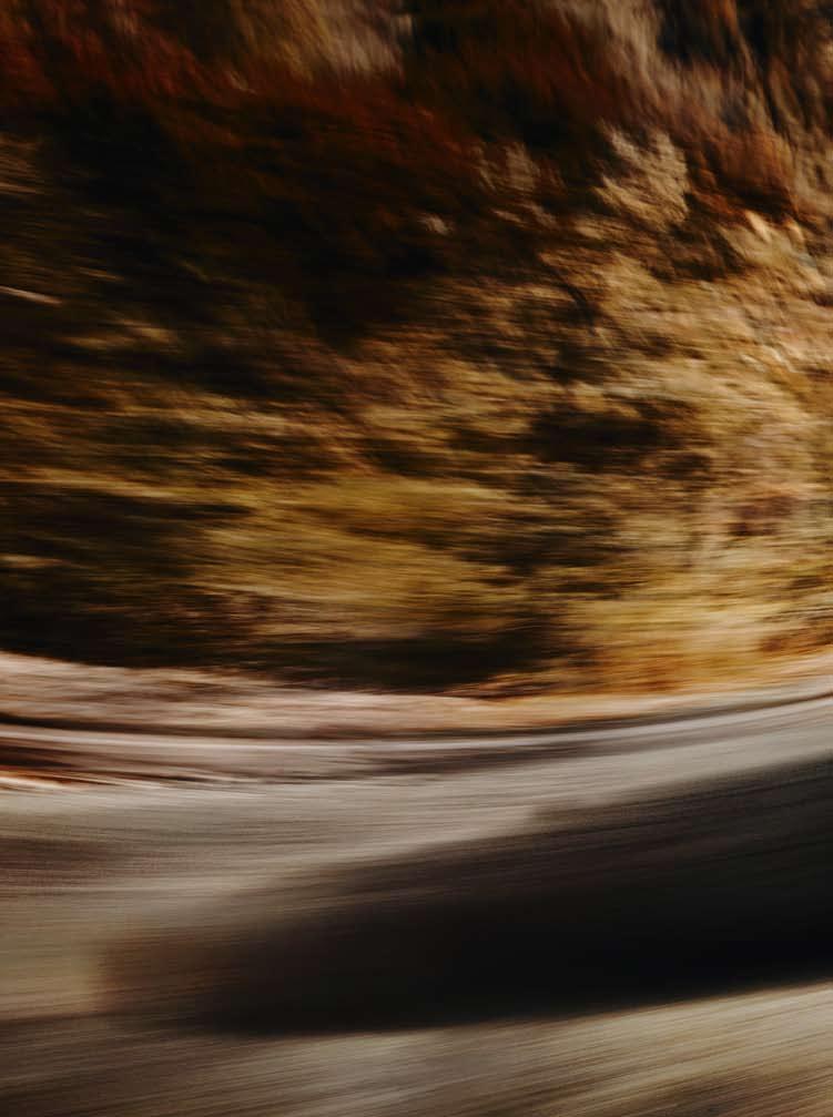 16 V8 Vantage S V8 Vantage S Honed to deliver an intense experience on