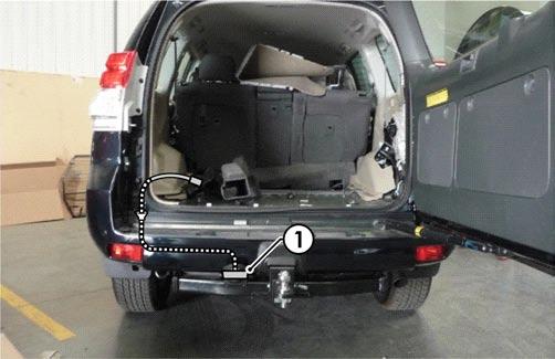 PART No: 100210-WL TOYOTA PRADO 7. Secure the Tail Harness (Tail length 1200mm) trailer socket (1) to the towbar mounting bracket using M4 fasteners.