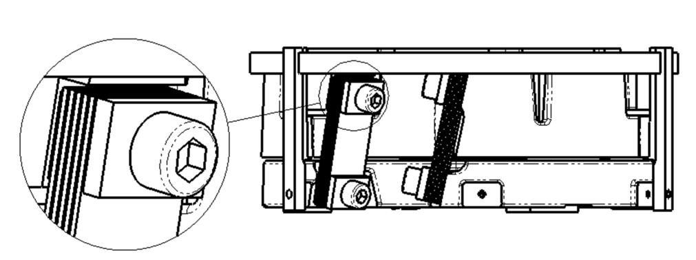 Figure 8: Spring assembly and centring bracket Spacer washer Leaf spring Centring bracket The screws must be tightened using the torque shown in Table 3.