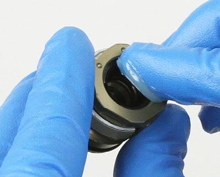 When replacing seals and o-rings, use your fingers or a pick to remove the seal or o-ring.