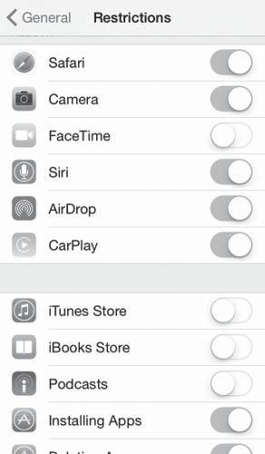 MULTIMEDIA APPLE CARPLAY REQUIREMENTS - Apple Lightning cable - Latest ios - iphone 5 or above - Data and wireless plan for applicable features BEFORE YOU BEGIN - Apple CarPlay features may operate