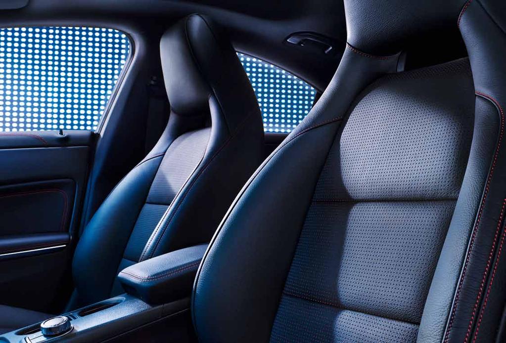 The VIP area: the dream destination of its fans. Savour the interior honed with fine chrome elements and the new seat covers from the optional Urban line or the optional Exclusive package. The 2.