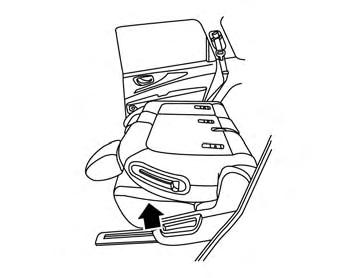 When returning the seatbacks to the upright position, be certain they are completely secured in the latched position.