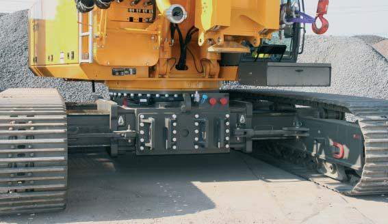 weight, with transport support for the leader mast Drilling rig with