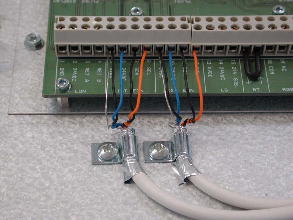 Electrical installation 4.3.5 Connection of shielded cable to EON-BUS Cable type Connection A shielded cable of type 2 x 2 x 0,5 is to be used for the EON bus.