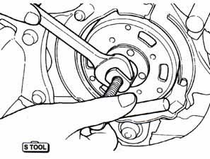 10. A.C. GENERATOR/STARTING CLUTCH E-TON Remove the flywheel with the flywheel puller.