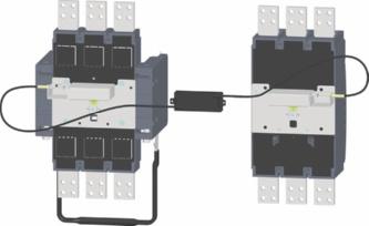 It is possible to use the locking device between two VT4 or VT circuit breakers or between VT4 and VT circuit breakers.