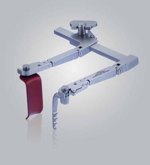 Shadow-Line spine retractor system components The Shadow-Line patented blade-connection design expands retraction potential by allowing broad system component compatibility.