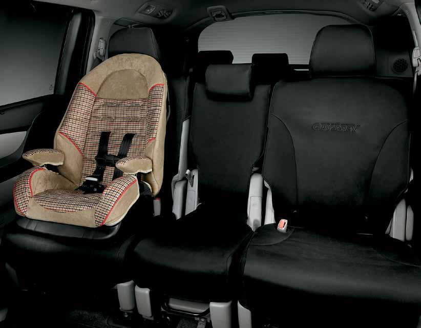 2015 ODYSSEY INTERIOR ACCESSORIES REAR SEAT COVER, 2 ND ROW Offers protection for the entire 2nd-row rear seats and headrests Designed with