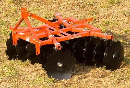 TGE SERIES Lift Tandem Disc Harrows Designed for 15 to 28 horsepower tractors 4 & 5 6 Cutting widths 2 Square tube main frame Adjustable gang cutting angles 7 1/2 Blade spacing Regreasable friction