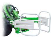 With the silage cutter you can easily cut silage from silo and take it directly to the cattle. Thanks to the open design of the cutting blade visibility during silage distribution is very good.