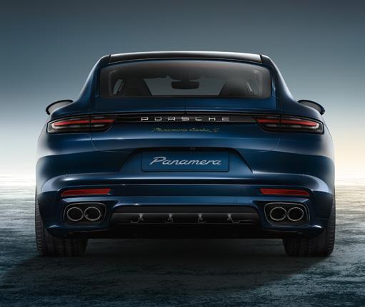 With the SportDesign package painted in black (high-gloss), tinted LED taillights and a sports exhaust system that catches not only the ear with its special sound, but also the eye thanks to the