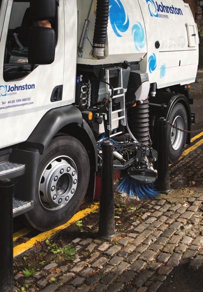 As with the VS sweeper, the VM range transits from job to job using the standard chassis transmission and when required to sweep, the PTO system is engaged.