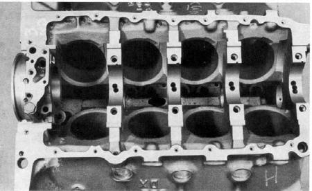 The diesel block - showing sizeable main saddles. The 403: The 403 has the largest bore size of any Olds engine at 4.351"and the small block's standard stroke of 3.