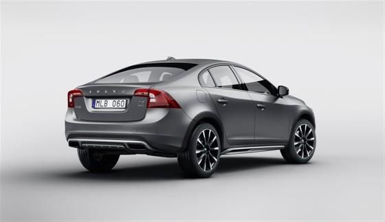 Info: New Volvo S60 Cross Country was unveiled in Detroit,