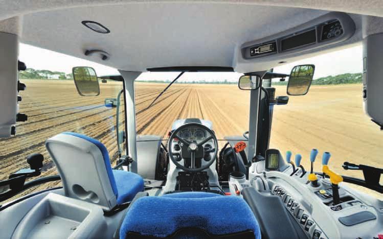 14 15 OPERATOR ENVIRONMENT Horizon cab more space, better visibility Finished using high quality materials, the spacious Horizon cab provides exceptionally high levels of comfort.