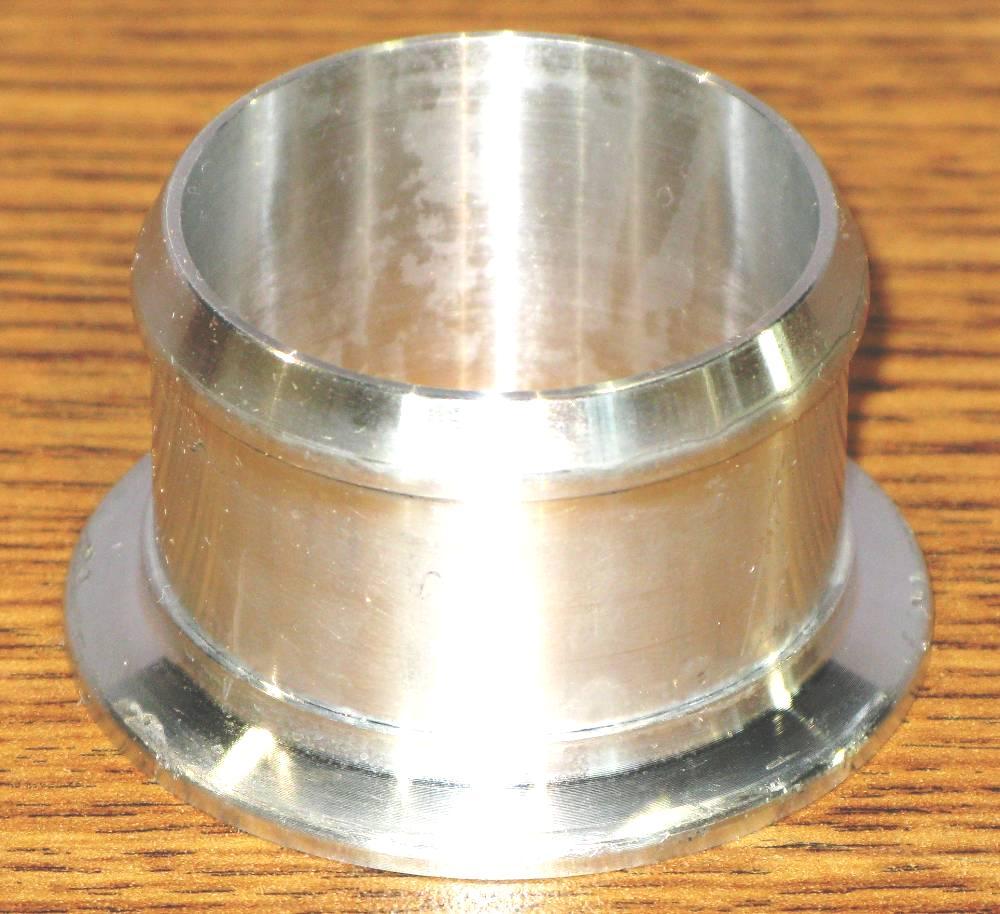 Peel the hose clamp off as shown in figure 4.