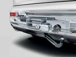 When needed, the spherical housing can be fitted in next to no time and locked onto the trailer towing hitch, which is permanently fixed to the vehicle.