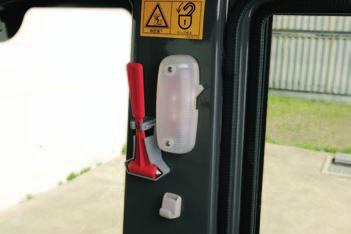 Additional features Withstanding load : 4-fold increase Cab right guard Evacuation hammer