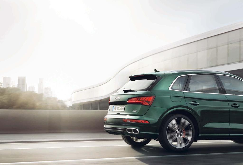 16 The new Audi SQ5 The best thing about the meeting marathon: sprinting home afterwards. On your marks, get set, go. The 3.