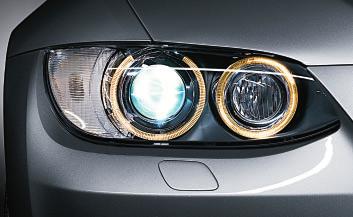 s Standard equipment o Optional equipment s Low and high-beam Xenon headlights feature four Corona rings for daytime driving and automatic headlight beam throw control.