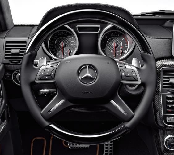 Visual Equipment Differentiation Steering Wheels Steering Wheel in Black Nappa Leather Standard on G550 Available with all trims The multifunction steering wheel in black Nappa leather enhances