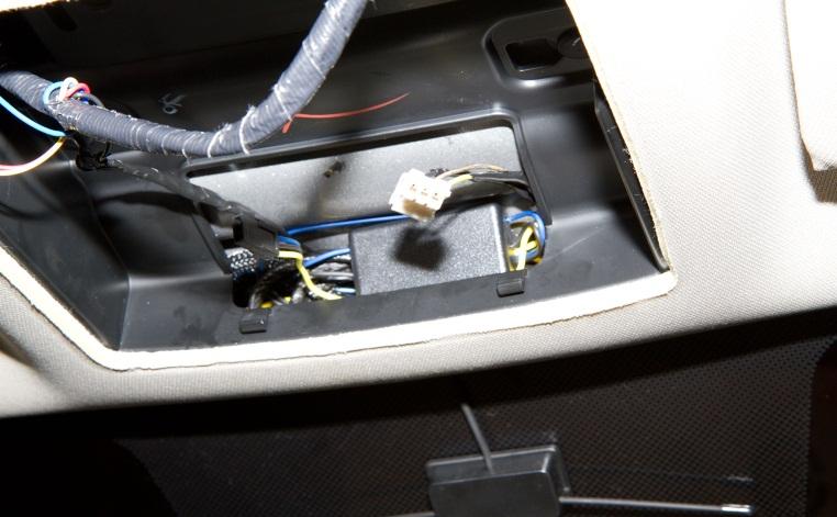 If this is not an option, the factory mirror harness should be available in the Driver s or Passenger s A-Pillar (Depending on model) 3) Cross reference the wiring guide information supplied and