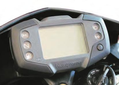 ELECTRICAL SYSTEM DIGITAL DASHBOARD, WARNING LIGHTS The motorcycle is fitted with a digital instrument on which 5 warning lights are also available: high beam lights, low beam lights (with display