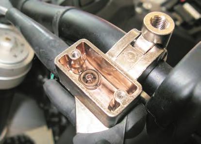 HYDRAULICALLY CONTROLLED CLUTCH Bleeding the clutch system A long travel and mushy feel of the clutch lever indicate that there is air in the system and the clutch hydraulic system needs bleeding.