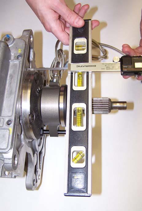 3. Before installing hydraulic bearing for cushion gap measurement, RAM recommends prelubing the piston with hydraulic fluid to make sure you have smooth operation and reduce the chance of damage to
