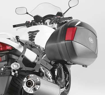 In addition for the robust TraX EVO and TRAX ADVENTURE aluminum cases an installation kit for BMW GS 1200 Adventure original carriers can be ordered.