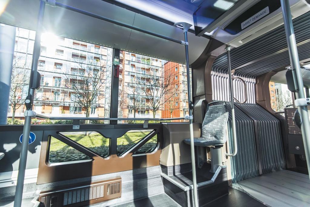 Crealis is designed to overcome the challenges imposed by any busy city. With a growing number of people now switching to public transport, its layout is adapted to high passengers capacity.