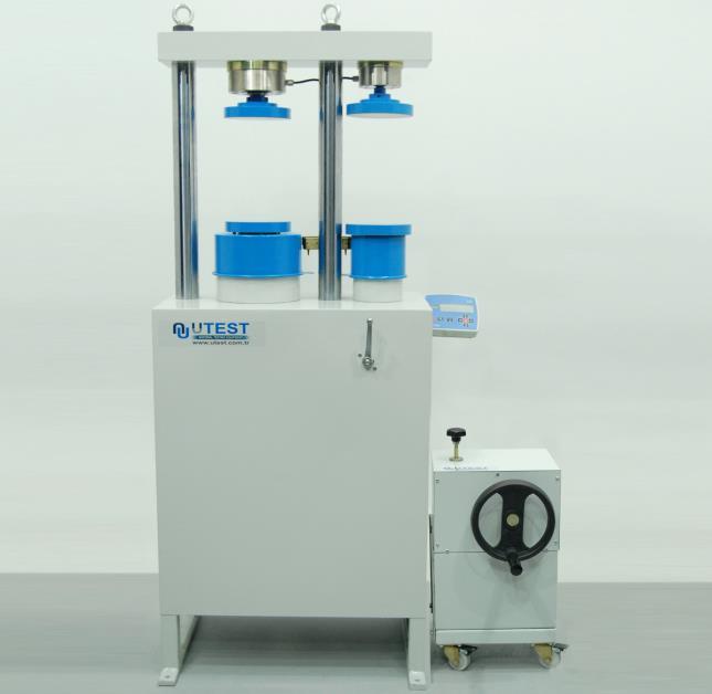 The UTEST manual testing series have been designed in a simple and precise manner so that they are easy to use for anyone, even if they have little experience with the machines.