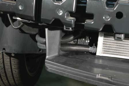 Cut an 8 section of the ¾ hose and con- nect between the intercooler