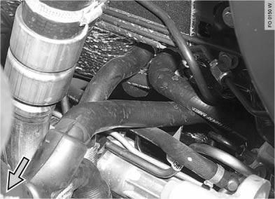 ) 6 To install the circulating pump - Use clamping claws to seal off standard water hose (, ) from the engine water