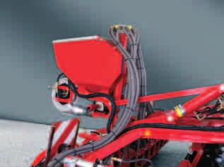 DuoDrill Seeder Tiger 4-8 machines can be fitted out with a DuoDrill seeder for the sowing of fine seeds like rapeseed, grass or mustard seed.