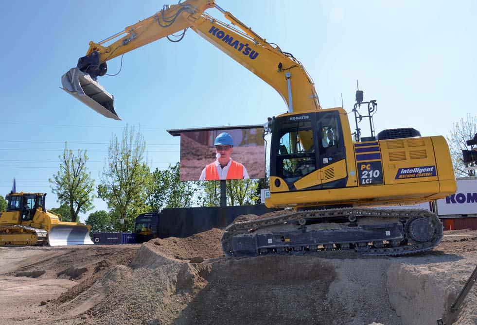 Demo area In the outdoor area, Komatsu Europe presented a full live demo featuring a new