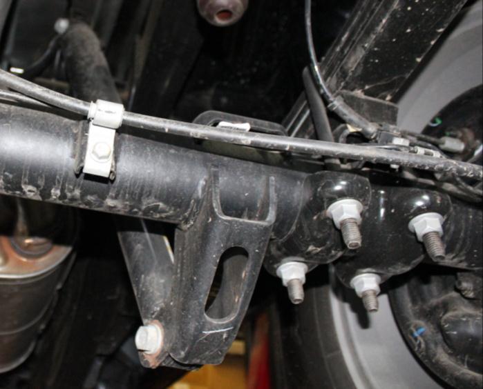 Use care not to over extend the brake hose.
